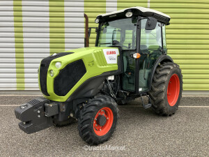 NEXOS 220 VL CABINE Farm Tractors