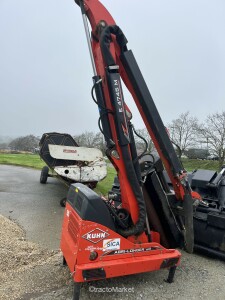 AGRI LONGER GII E 4745M Combine harvester