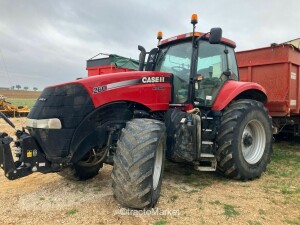 CASE MAGNUM 260 Accueil