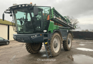 AUTOMOTEUR PANTERA 4504 + Tractors